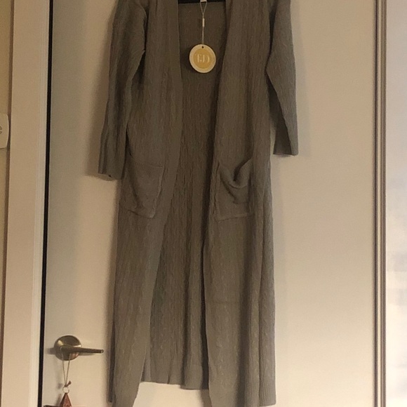 The JetsetDiaries - Reina Cardigan - Picture 2 of 4